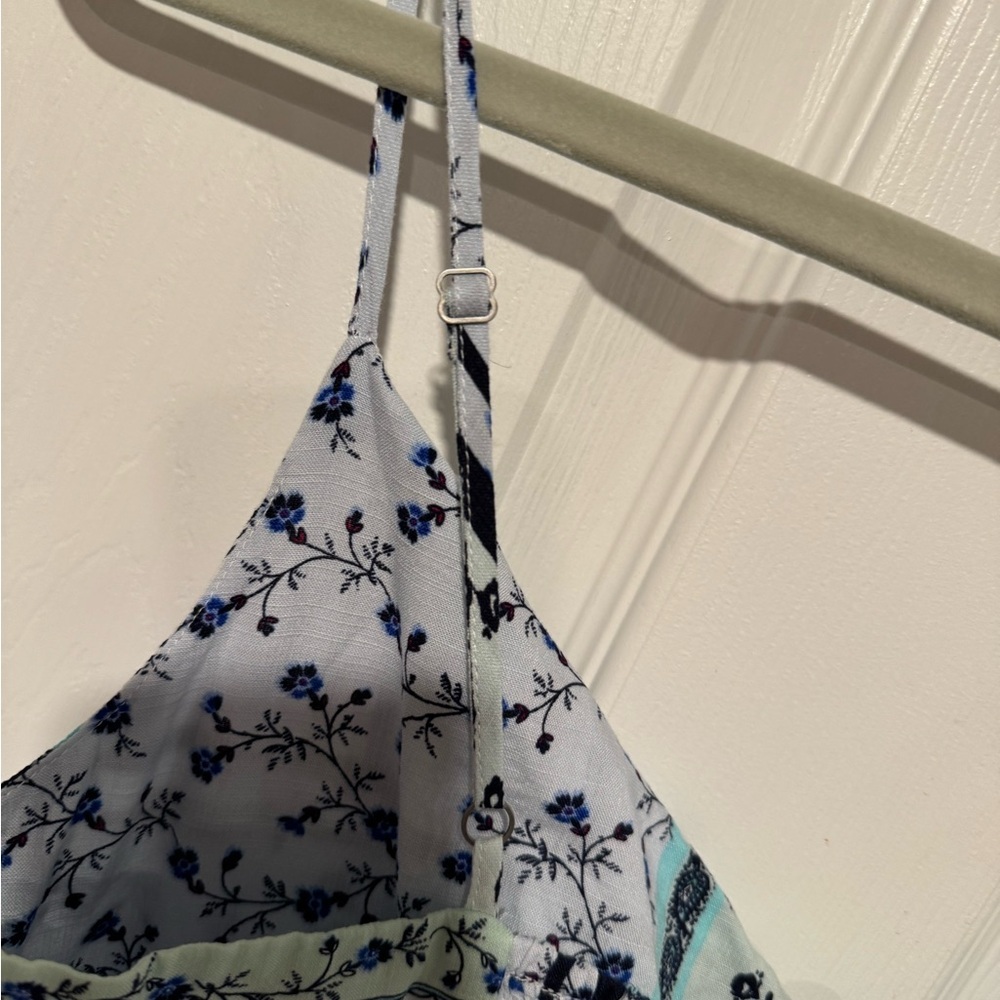 Loft Twist w open front peak a boo front sundress Size 4, Blue, teal, mint green - Picture 6 of 6